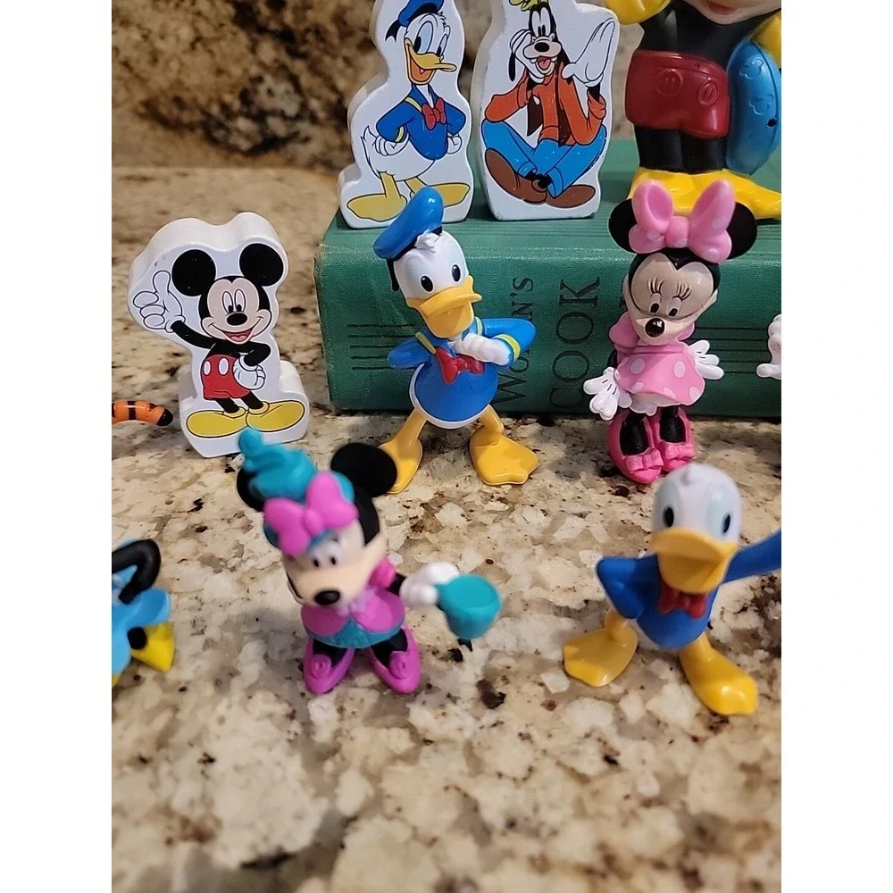 Mickey Mouse and Friends Toys Set Figures Lot Cake Topper Figurines Lot Of 17